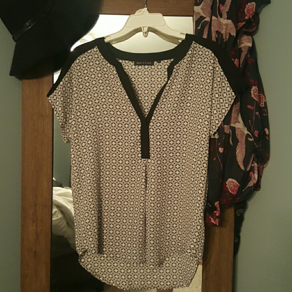 Patterned blouse