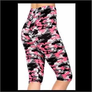 LAST ONE!! Pink Camouflage Capri Softbrush Legging