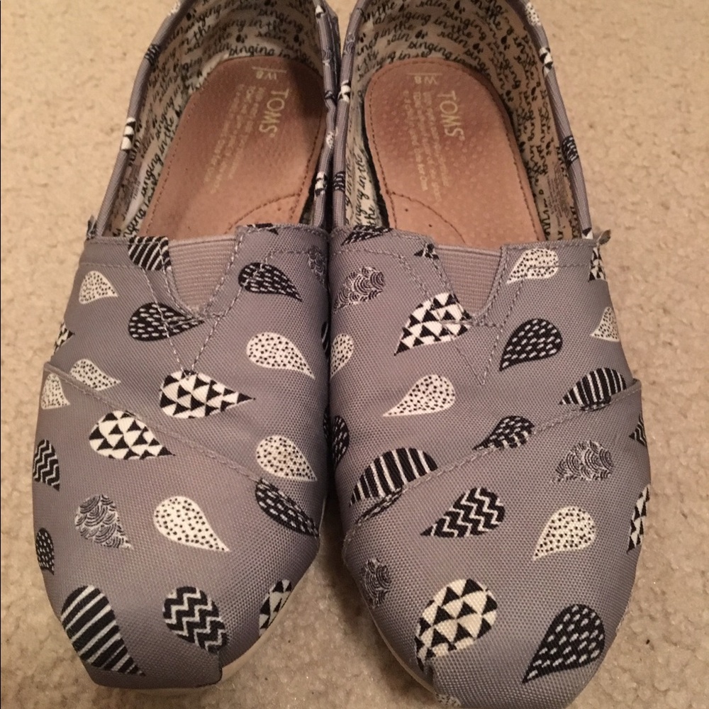 Raindrop Grey Toms