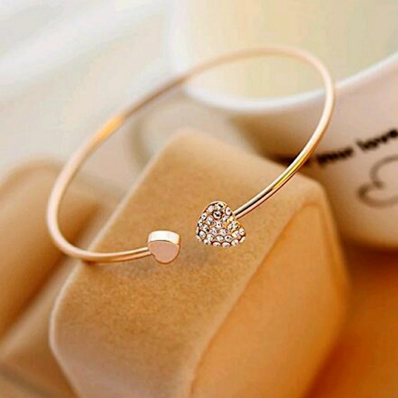 5 for $25 Gold Color Heart Cuff Bracelet - Picture 3 of 4