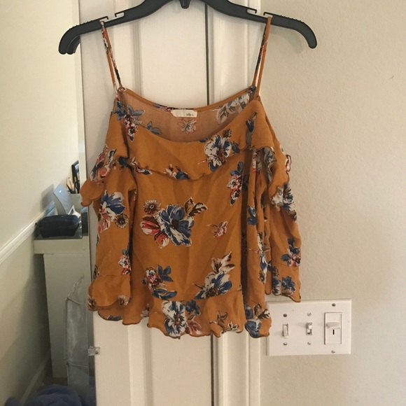 Ooh La Loft, XS, off the shoulder floral tank - Picture 2 of 4