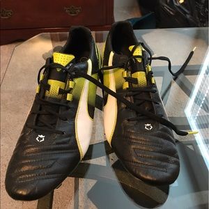 Puma King SL soccer shoes