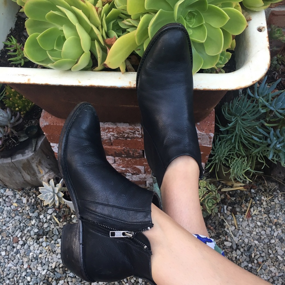 🖤 Ariana Bohling black booties 🖤