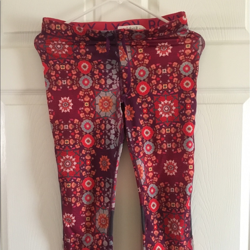 New ROXY Dry Flight Capri Leggings