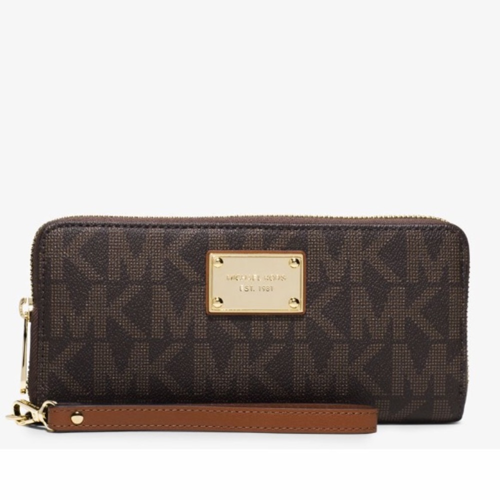 Michael Kors Wristlet