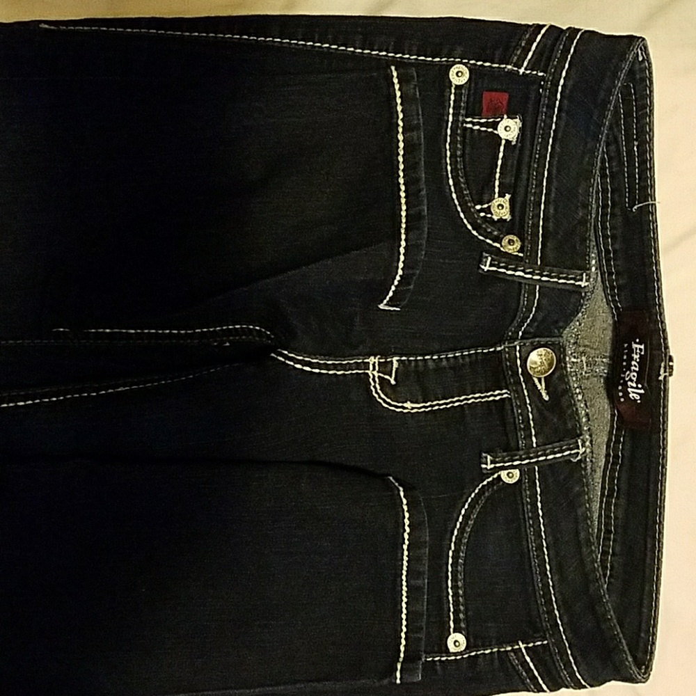 Jeans - Picture 3 of 4