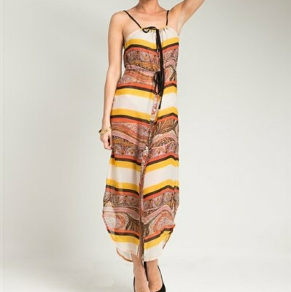 Sleeveless tie and full button closure long tunic