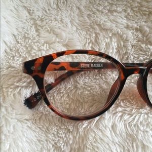 Steve Madden reading glasses