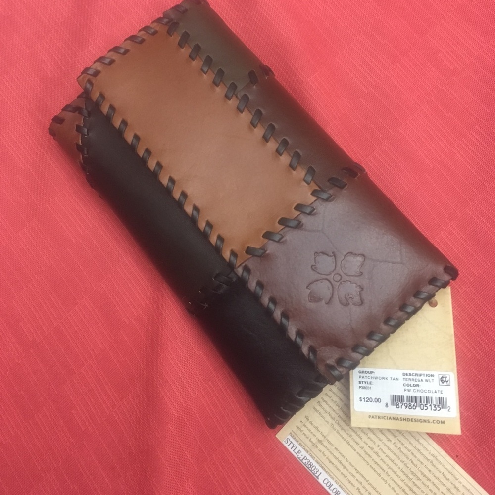 NWT Patricia Nash Patch Work Wallet
