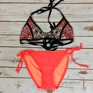 Xhiliration neon geometric print bikini