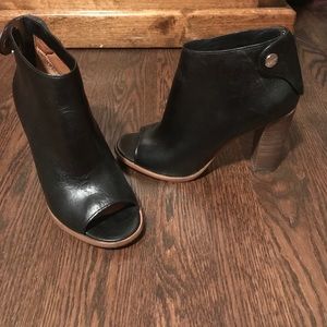 Coach almost new ankle booties w open toe sz 6.5
