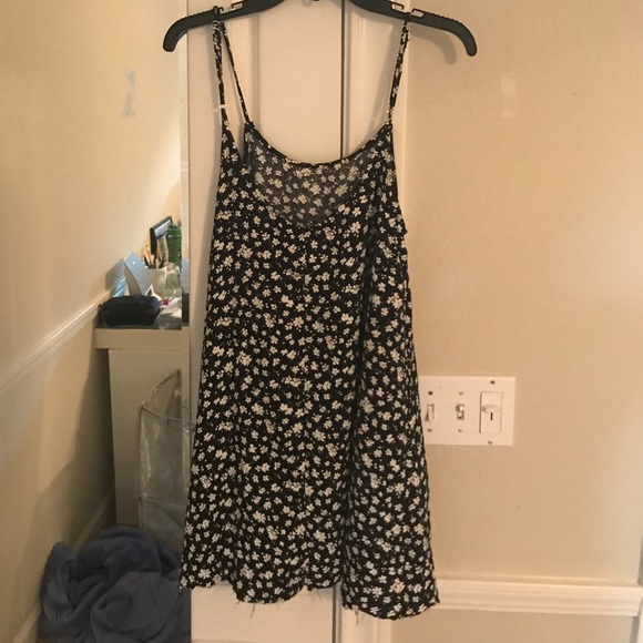 Brandy Melville dress - Picture 2 of 3