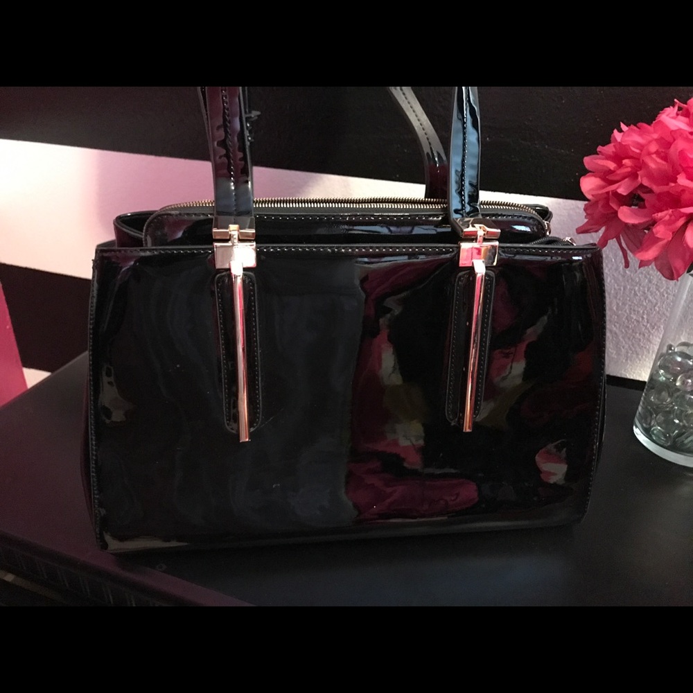 Glossy black big purse