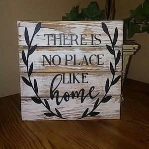 Rustic There is no place like home sign or tray