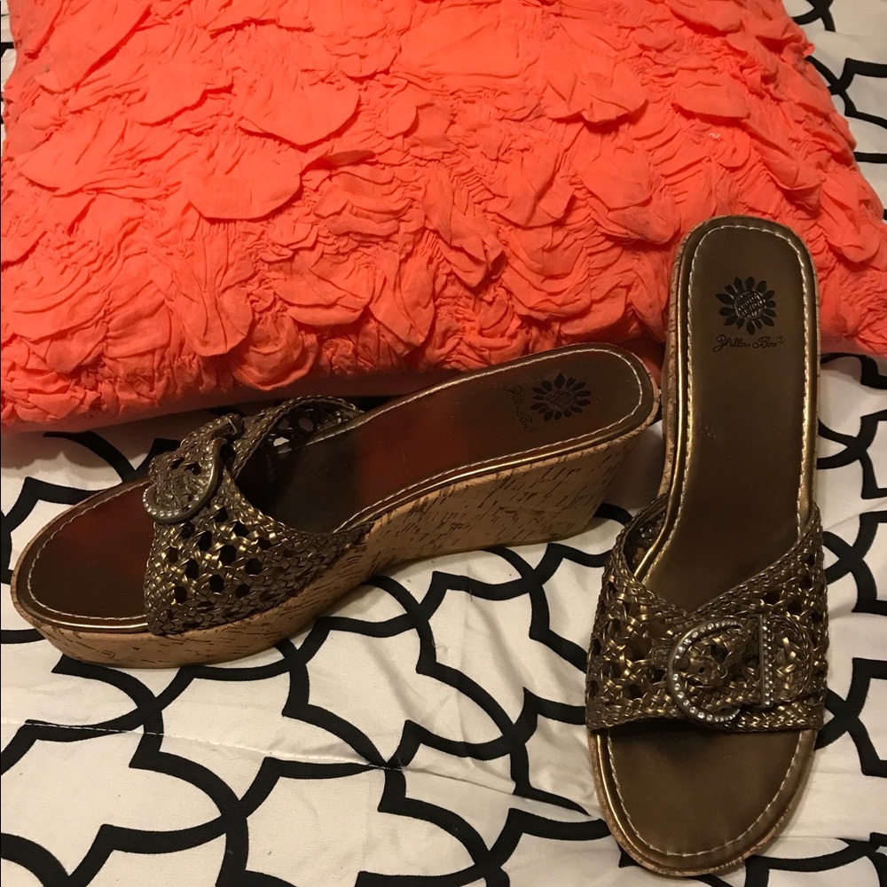Yellow box Wedge sandals
