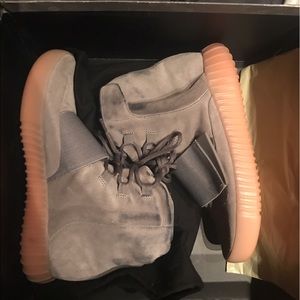 Yeezy boost 750 size 8.