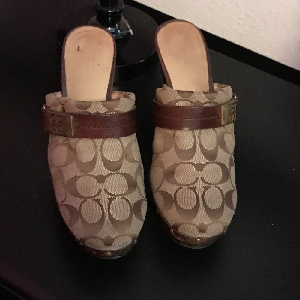 Coach clogs