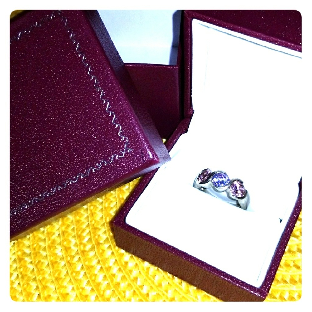 Beautiful cubic zirconium ring!