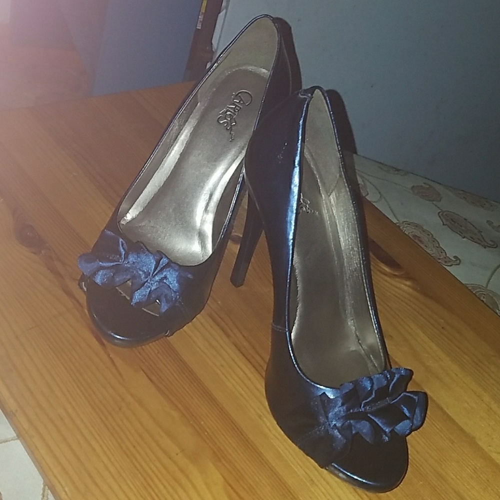 Carlos Santana High Heels