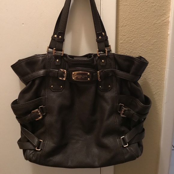 Michael Kors Purse - Picture 1 of 3