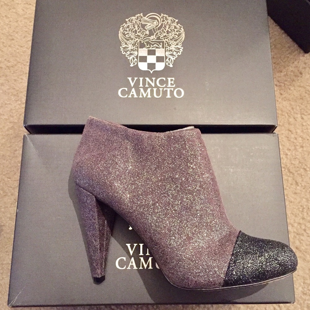 Vince Camuto Ladies Shoe