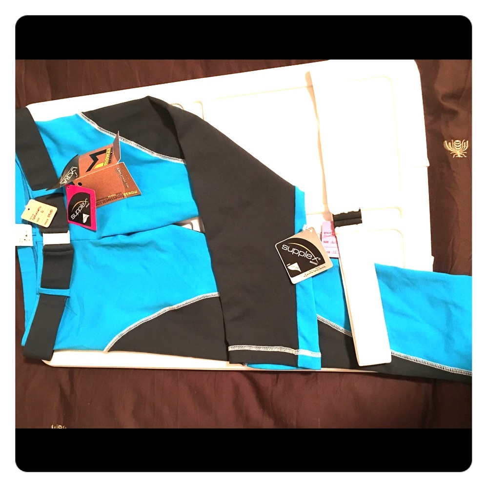 Crop Workout Leggings by Mowaa