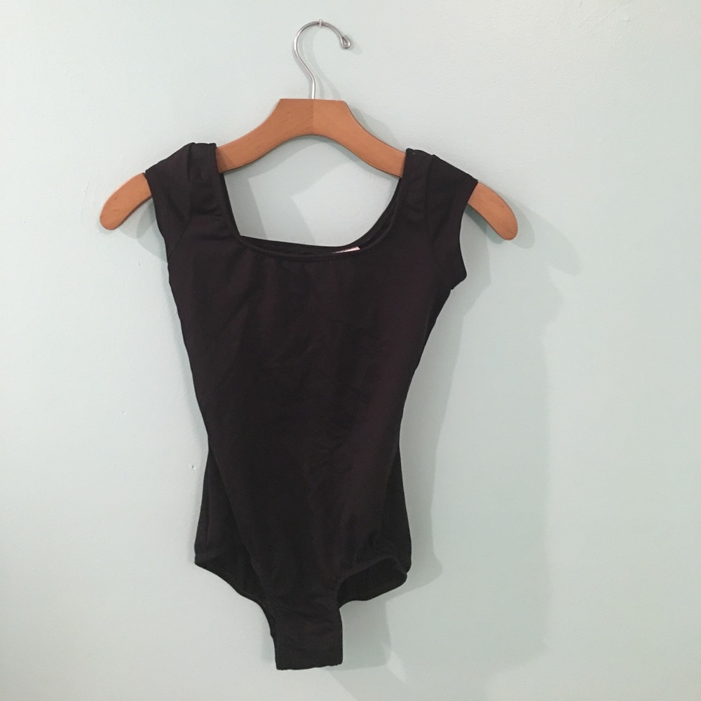 Bodywrappers black cap sleeve leotard