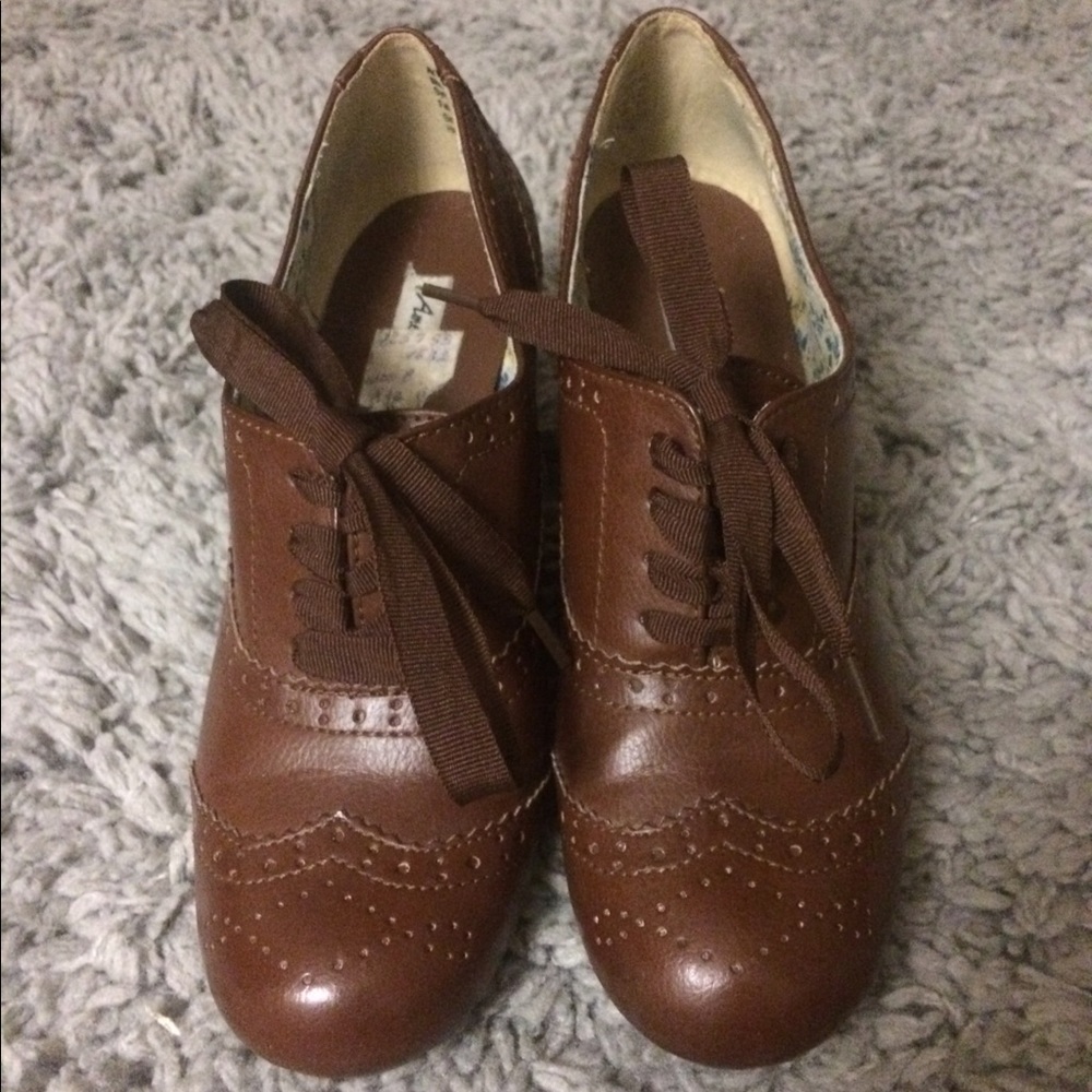 Oxford Heels