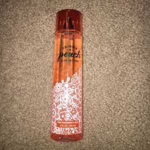BATH AND BODY WORKS mist