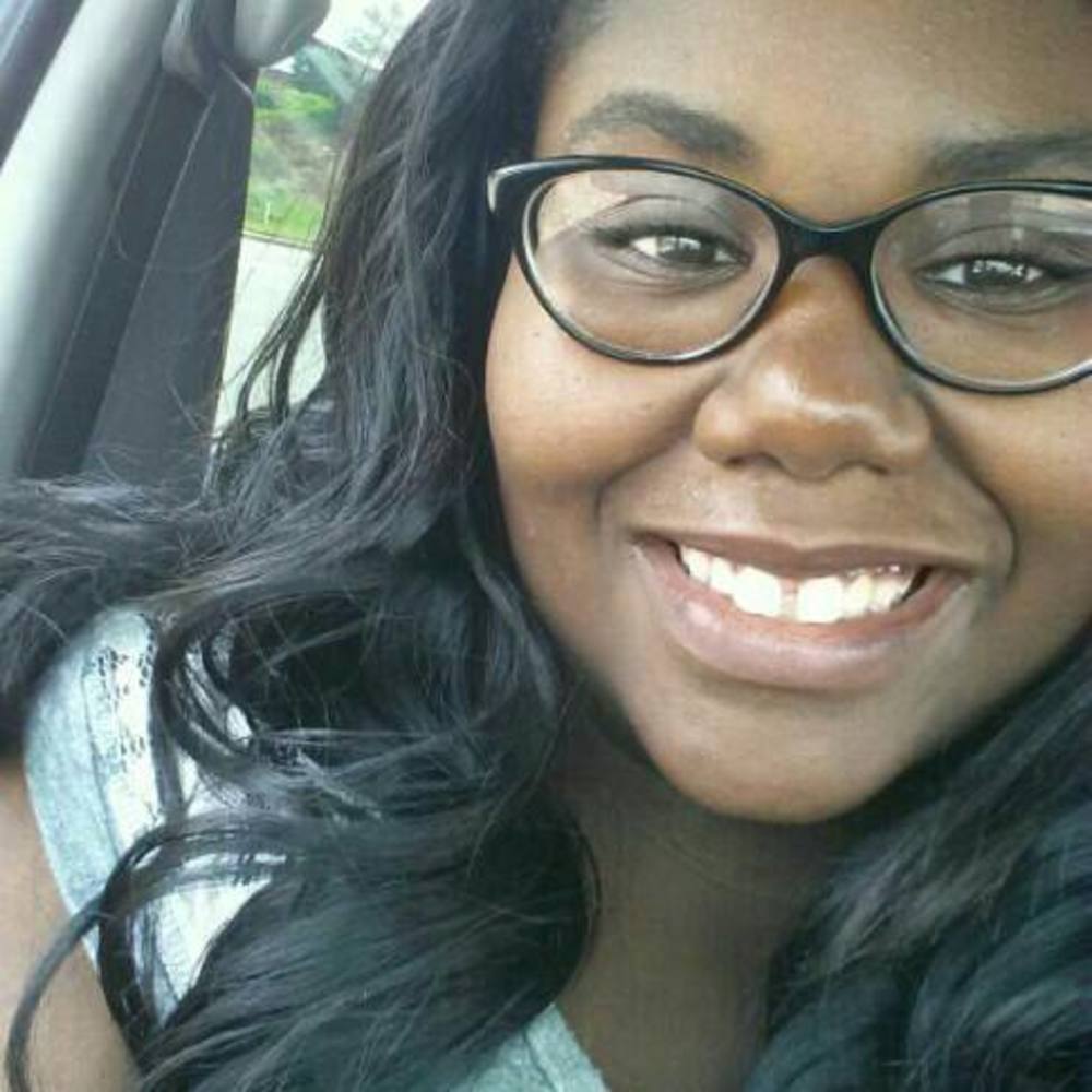 Meet your Posher, Avery