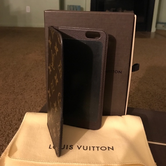 LV IPhone 6 Plus Folio Monogram Case - Picture 4 of 4