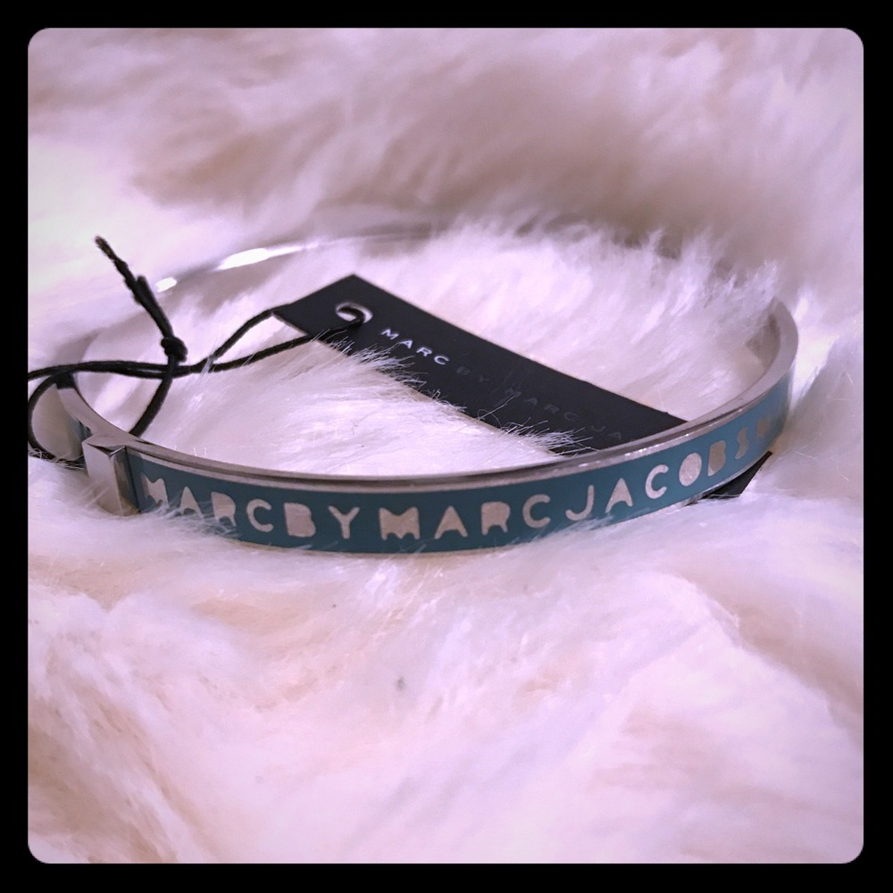 Marc Jacobs Logo Bangle