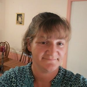 Meet your Posher, Toni