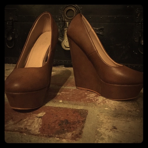 Platform Wedges - Picture 2 of 4