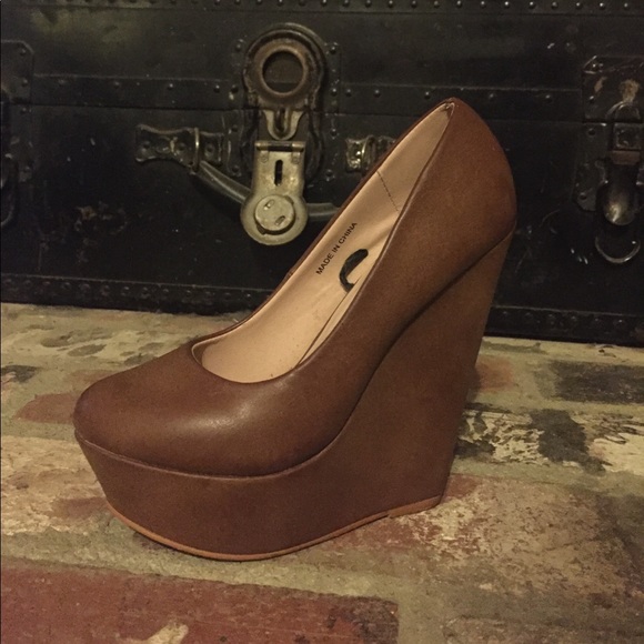 Platform Wedges - Picture 4 of 4