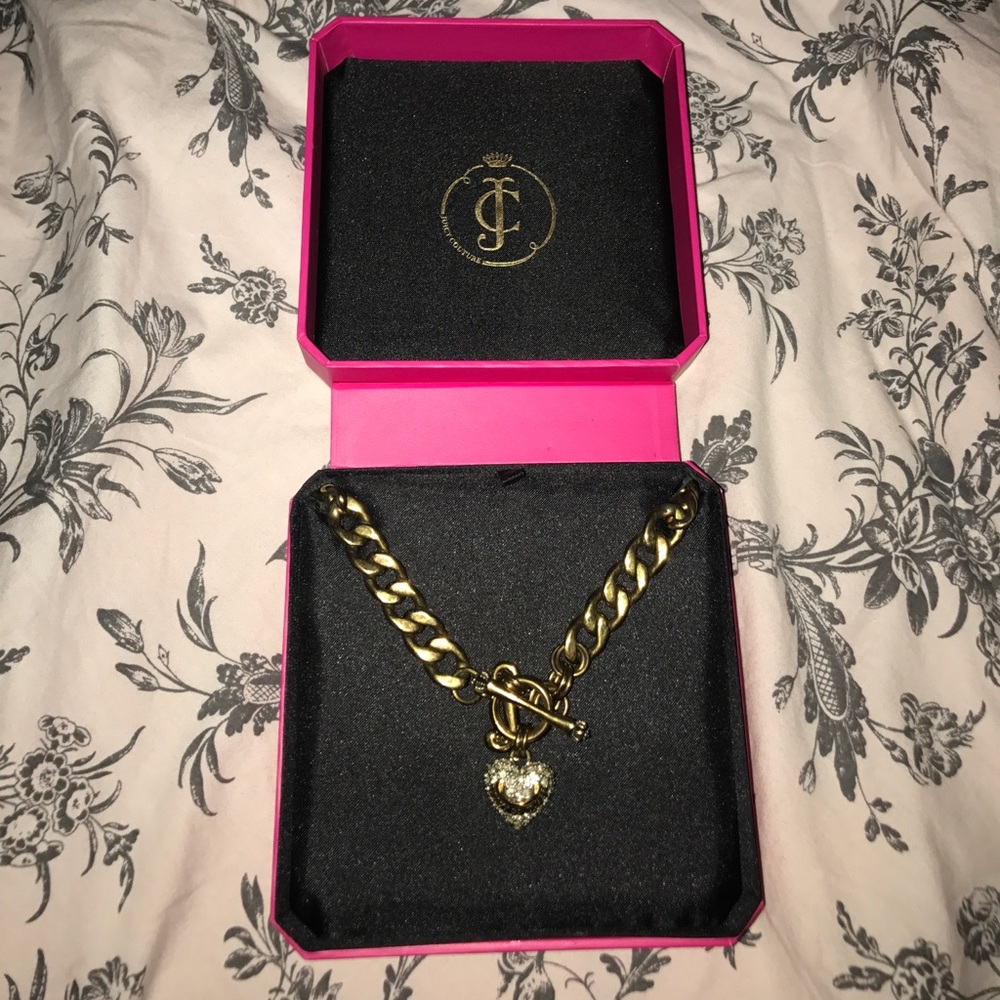 Juicy Couture gold chain necklace ✨