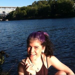 Meet your Posher, Andrea