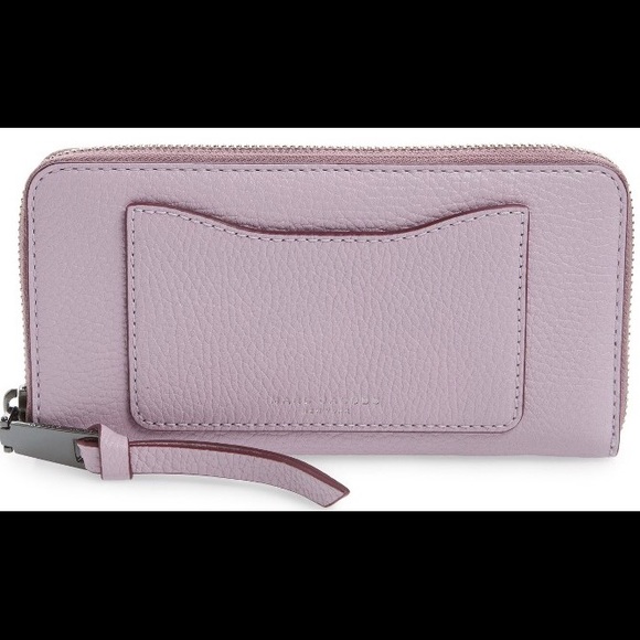 Marc Jacobs Handbags - 💯 BNWT MARC JACOBS RECRUIT WALLET PALE LILAC