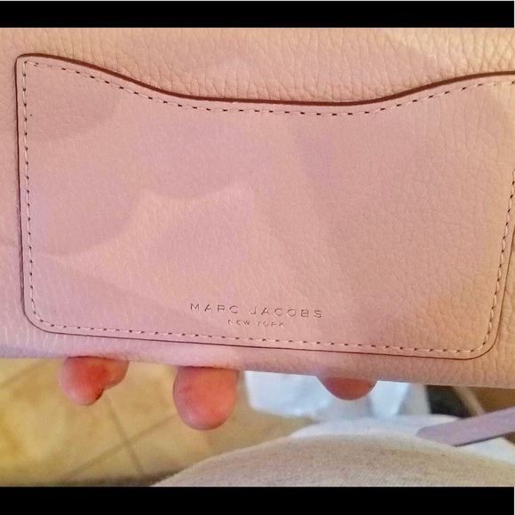 💯 BNWT MARC JACOBS RECRUIT WALLET PALE LILAC - Picture 3 of 5