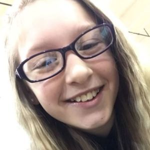Meet your Posher, Mackenzie