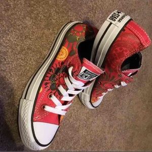 Coral low top converse