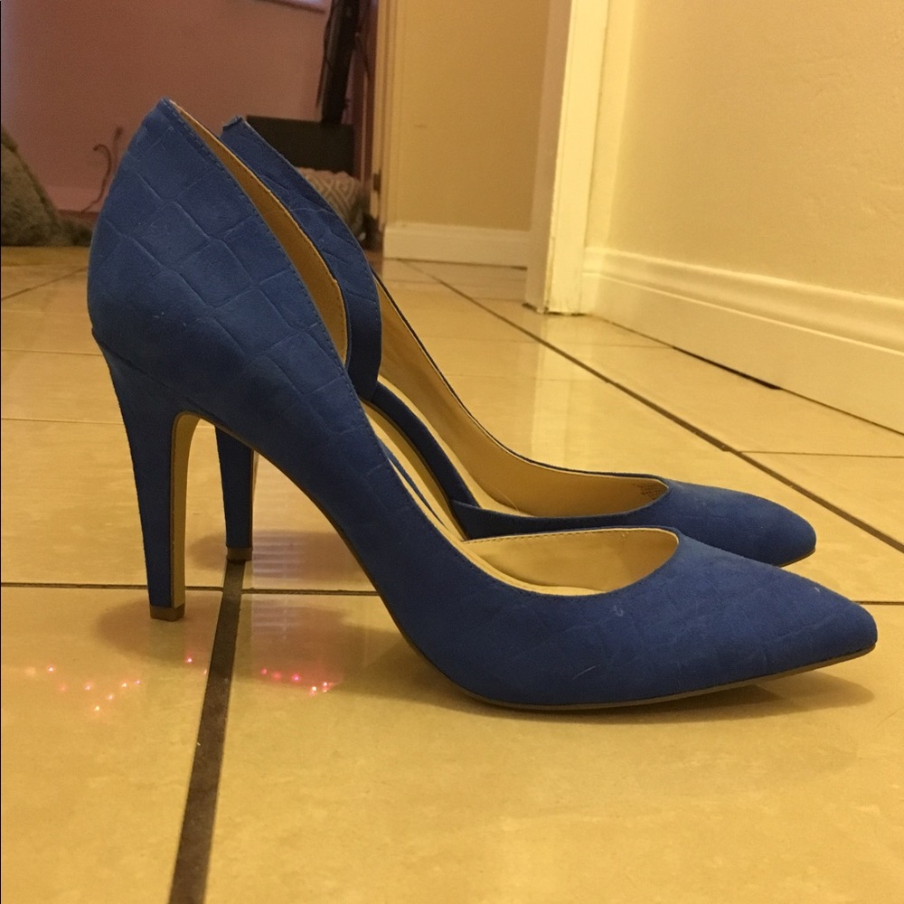 Bcbg royal blue heels