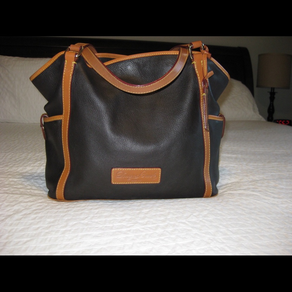 Dooney & Bourke Shoulder Bag *AUTHENTIC*