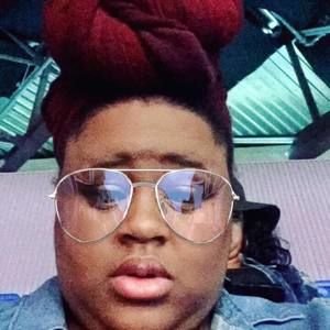 Meet your Posher, Joi