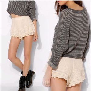 SOLD ❌ BLACK lace shorts