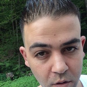 Meet your Posher, Tareq