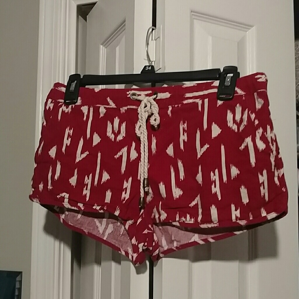 Shorts small