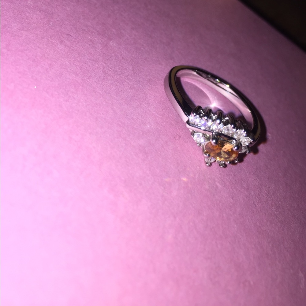ring - Picture 2 of 2