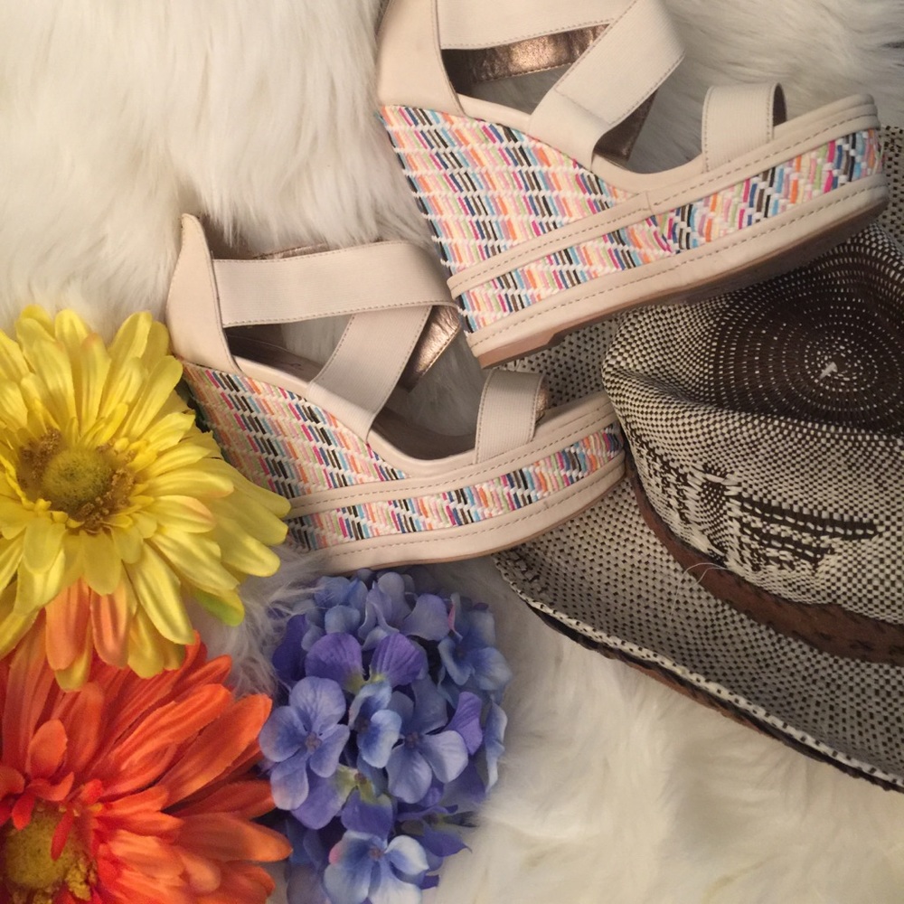 Cute sandal - Picture 2 of 6