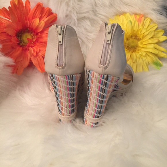 Cute sandal - Picture 4 of 6